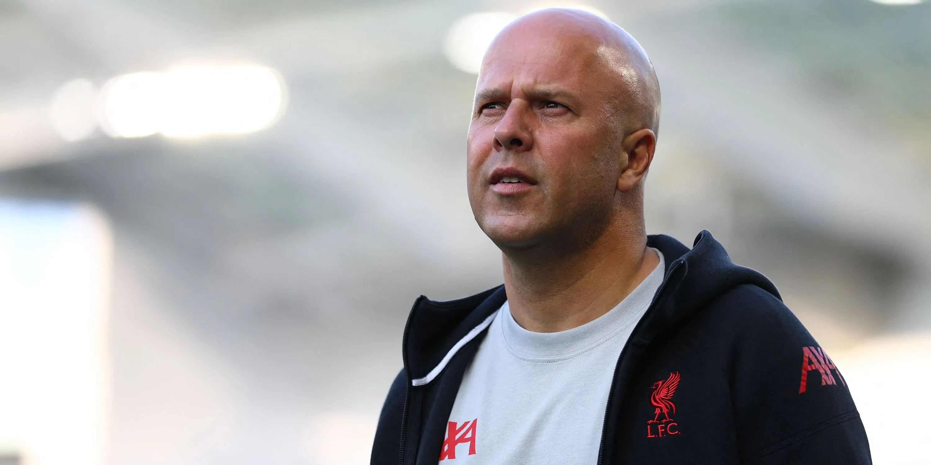 HLV Arne Slot của Liverpool ăn mừng chức vô địch Ngoại hạng Anh