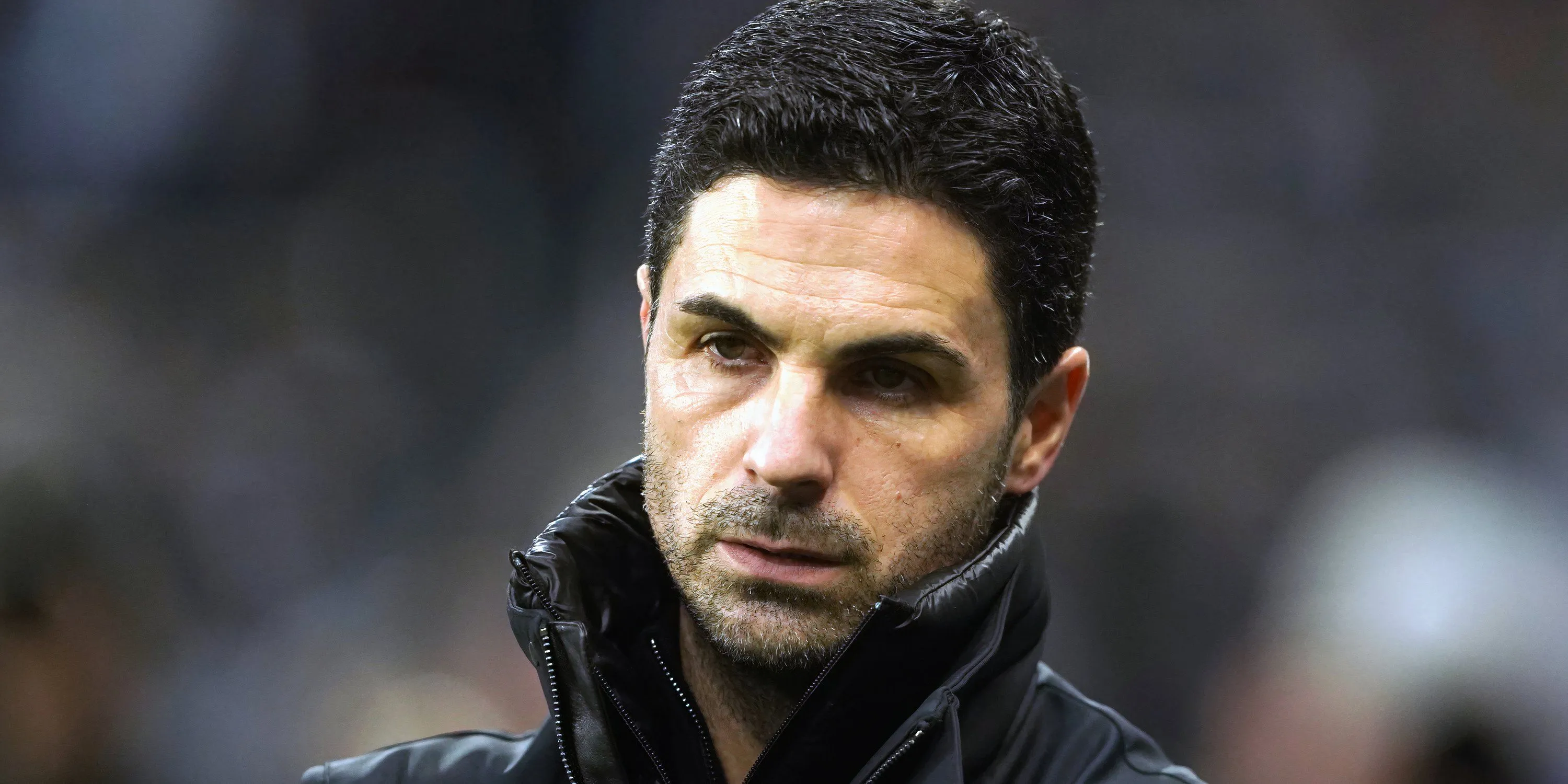 Mikel Arteta chỉ đạo trong trận Arsenal thắng Newcastle