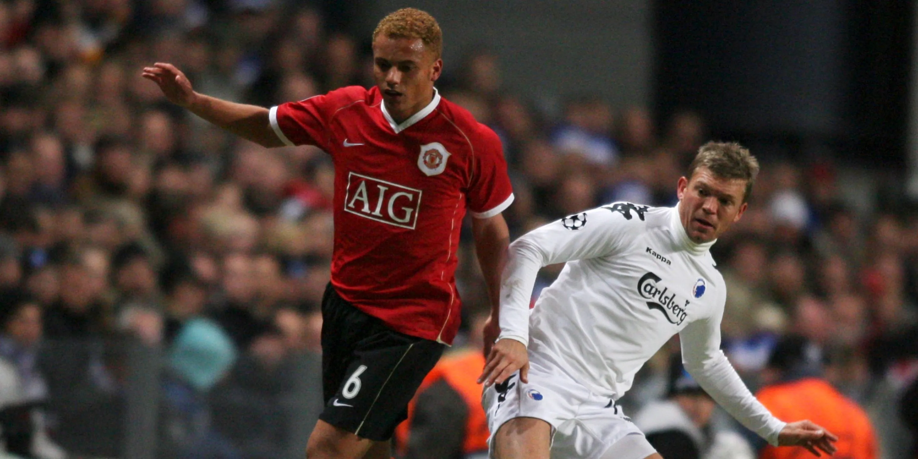 Wes Brown, cựu hậu vệ Manchester United và Sunderland, với 6 bàn phản lưới nhà