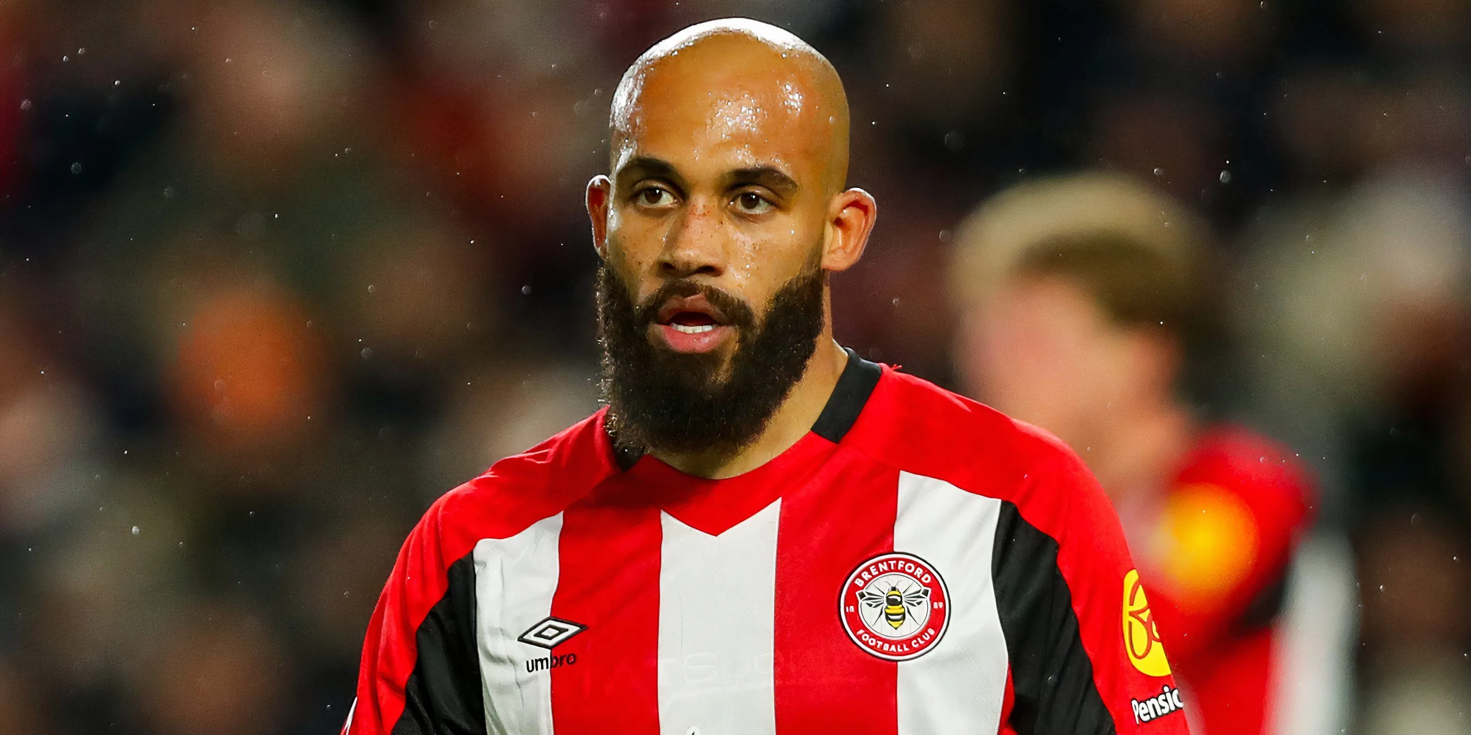 Bryan Mbeumo, tiền đạo Brentford, trong một pha xử lý bóng tại Premier League
