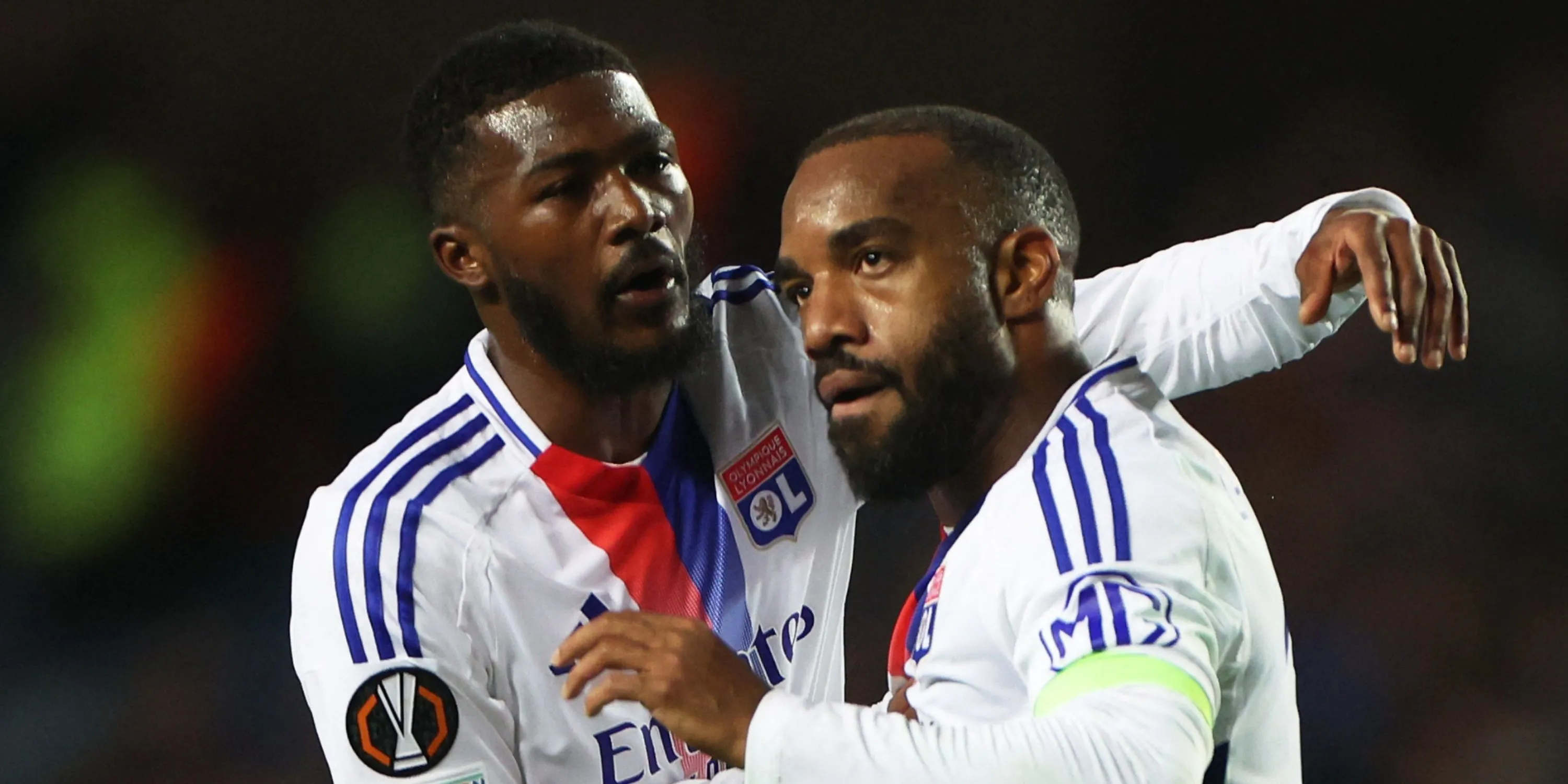 Cầu thủ Lyon ăn mừng chiến thắng trước Rangers