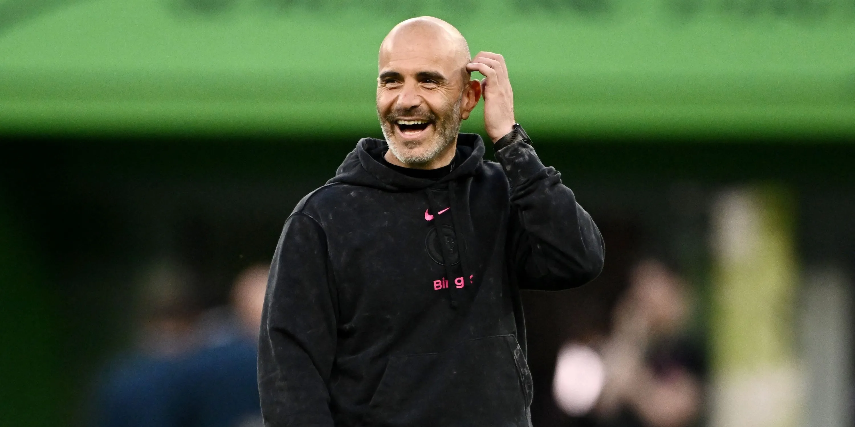 HLV Chelsea Enzo Maresca trong buổi tập chiến thuật