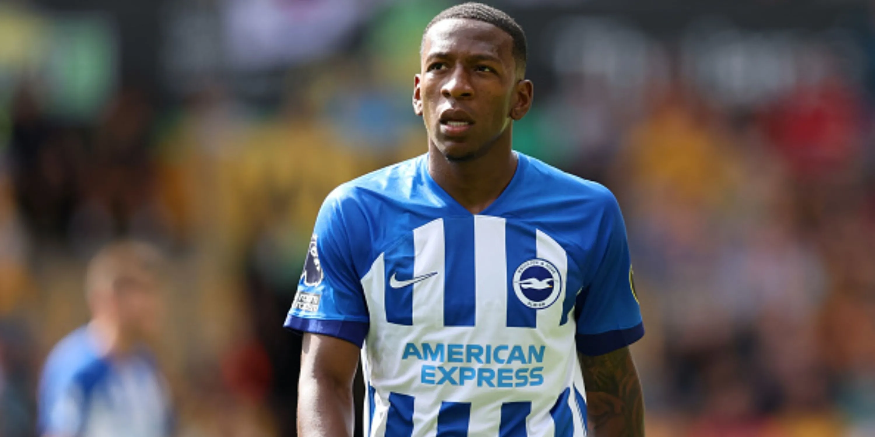 Pervis Estupinan trong màu áo Brighton, mục tiêu chuyển nhượng bất ngờ của Manchester United