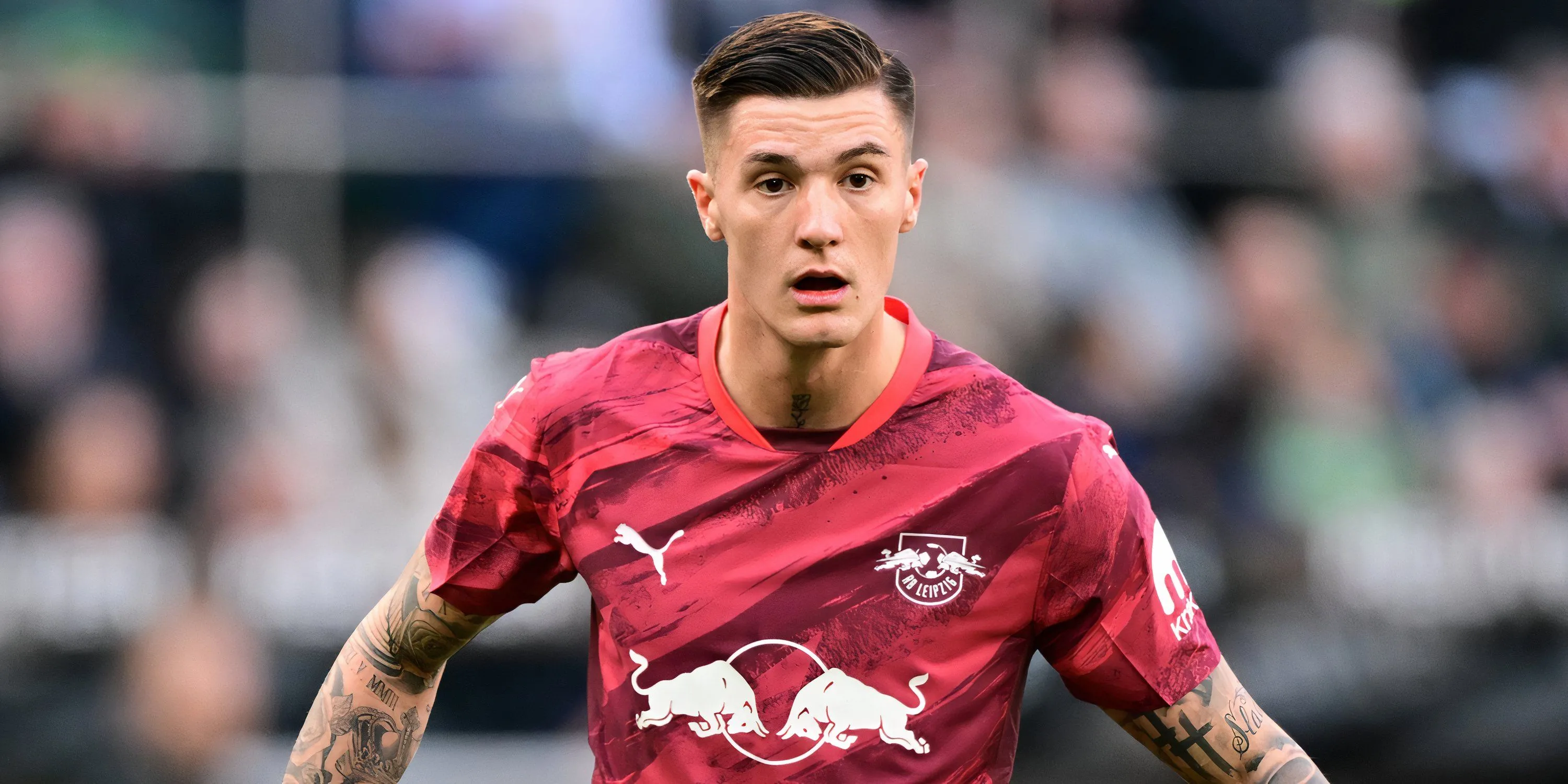 Tiền đạo Benjamin Sesko trong màu áo câu lạc bộ RB Leipzig