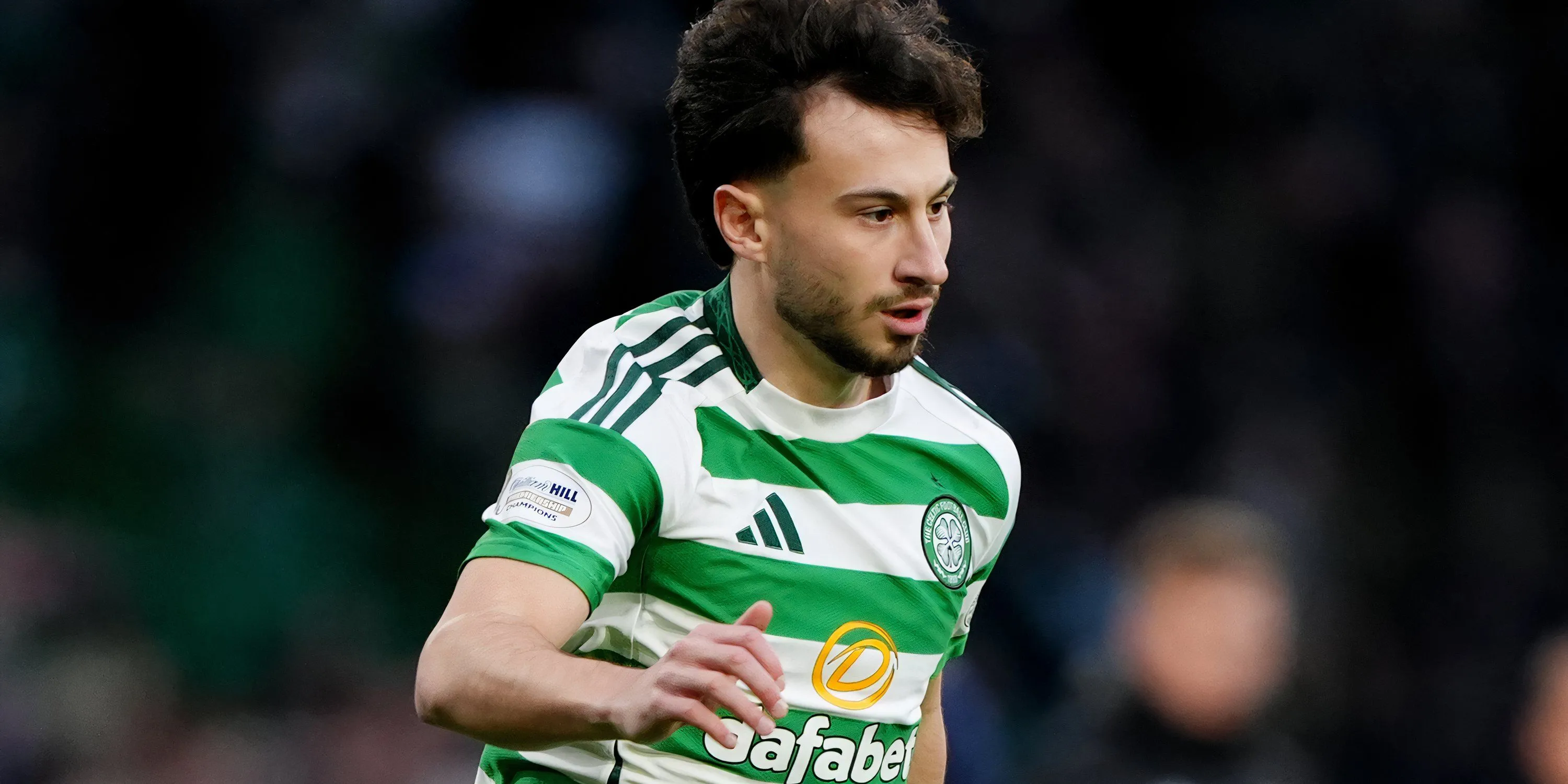 Tiền vệ cánh Nicolas Kuhn trong màu áo Celtic