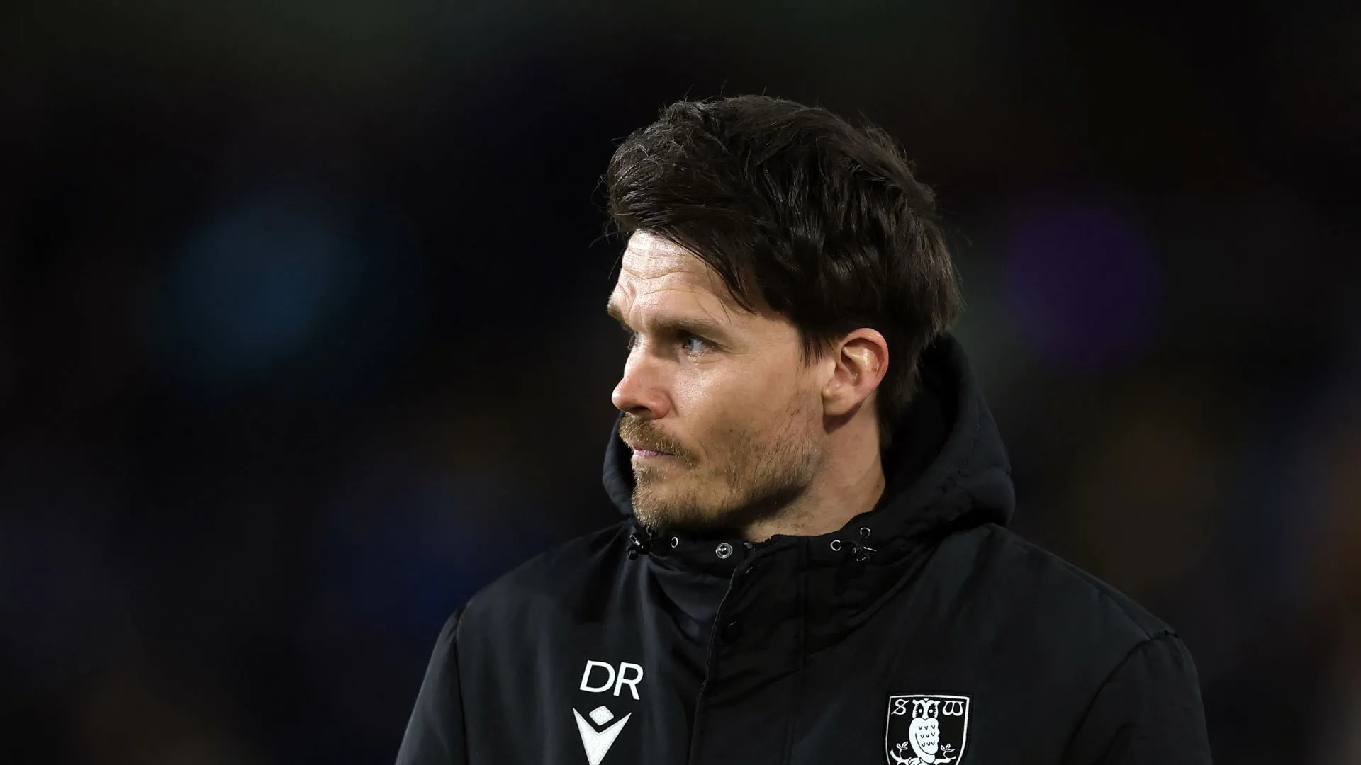 HLV Danny Rohl trở lại Sheffield Wednesday trong bối cảnh căng thẳng