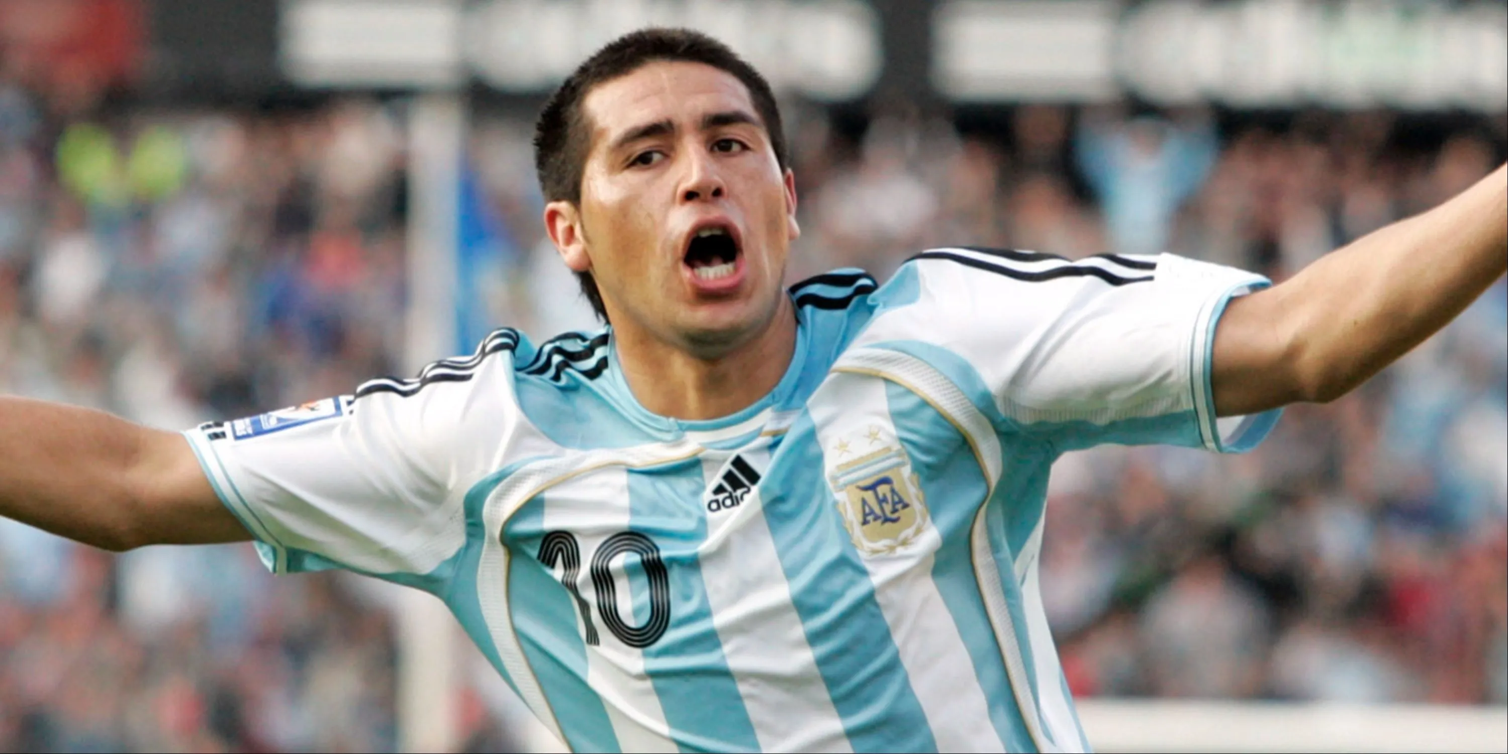 Juan Roman Riquelme trong màu áo Boca Juniors