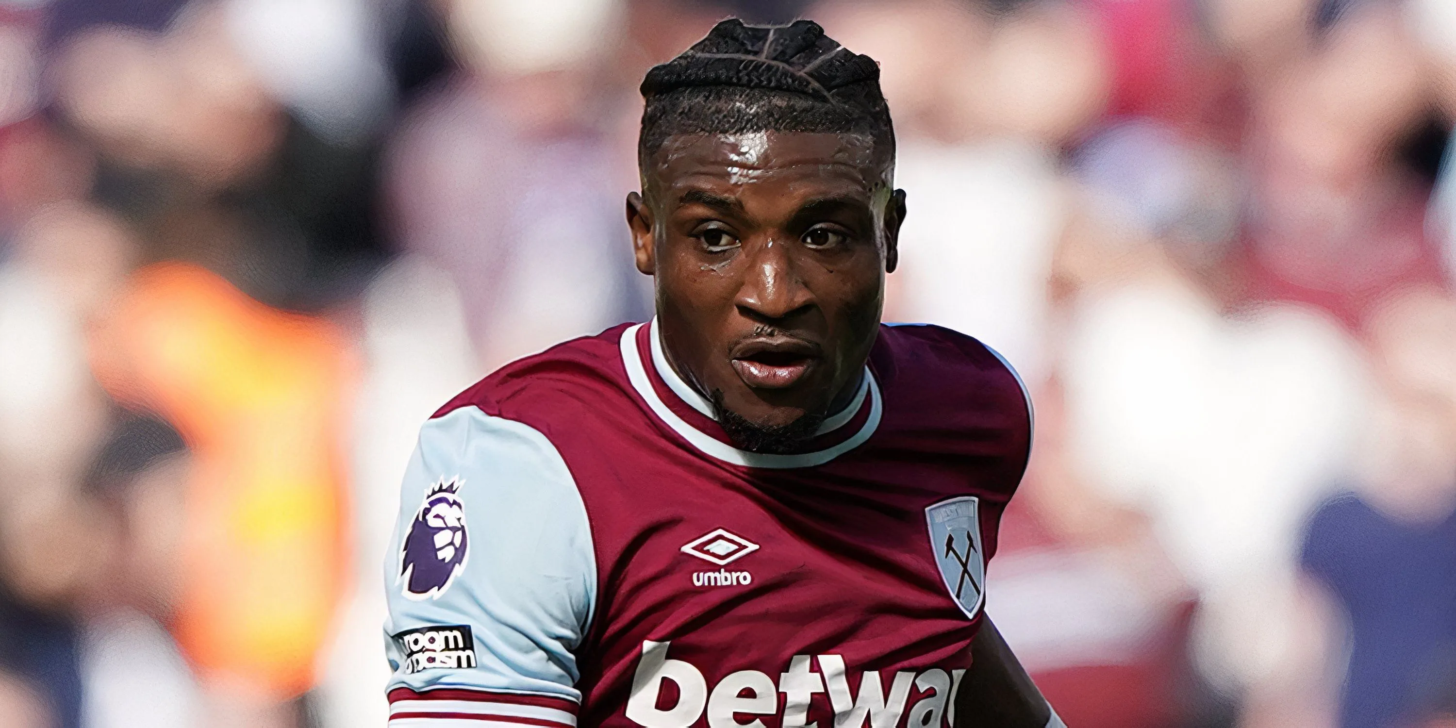 Mohammed Kudus thi đấu cho West Ham tại Ngoại hạng Anh, cầu thủ đa năng đang được Tottenham theo đuổi