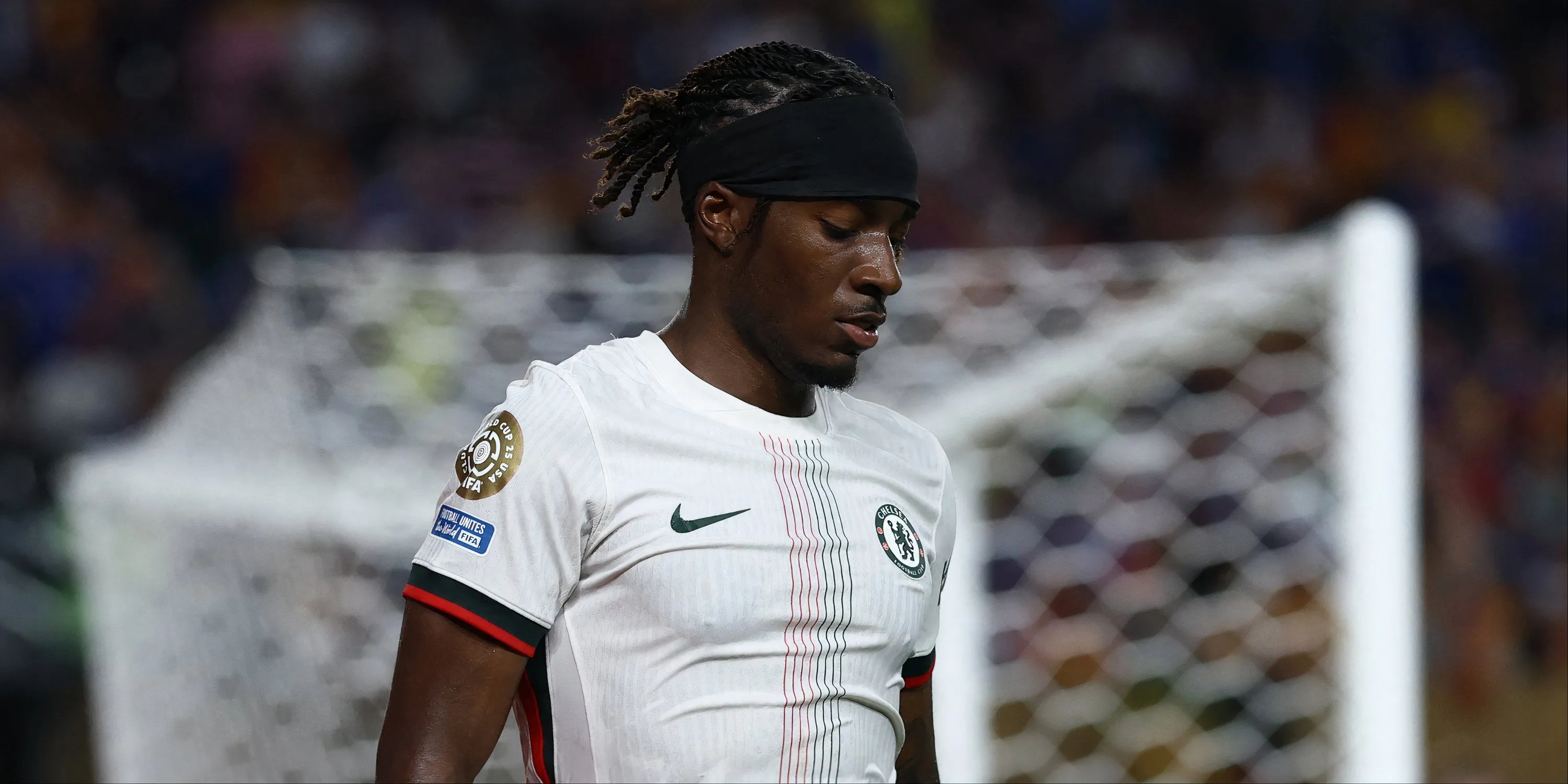 Noni Madueke trong màu áo Chelsea trước khi chuyển đến Arsenal