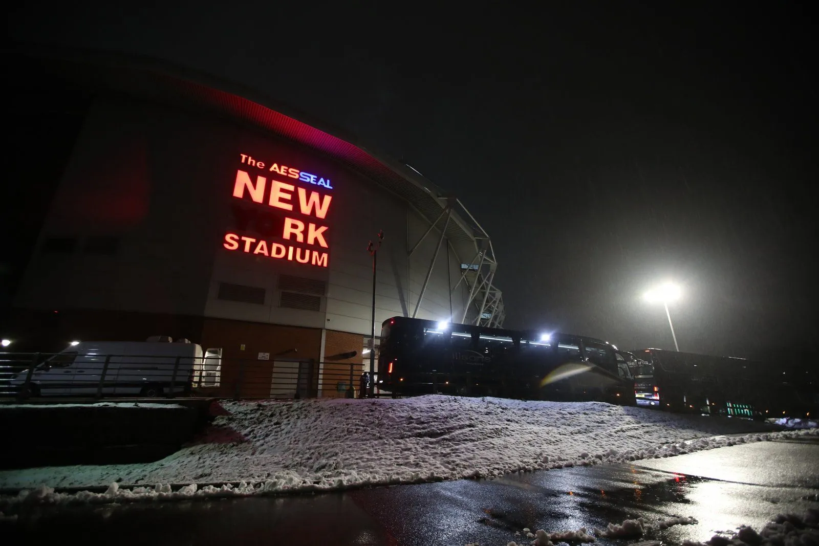 Sân vận động AESSEAL New York Stadium, sân nhà của câu lạc bộ Rotherham United