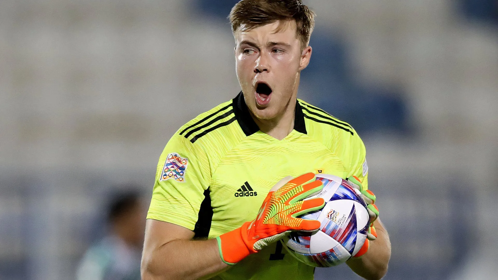 Thủ môn Bailey Peacock-Farrell, cầu thủ nhận lương cao nhất Birmingham City