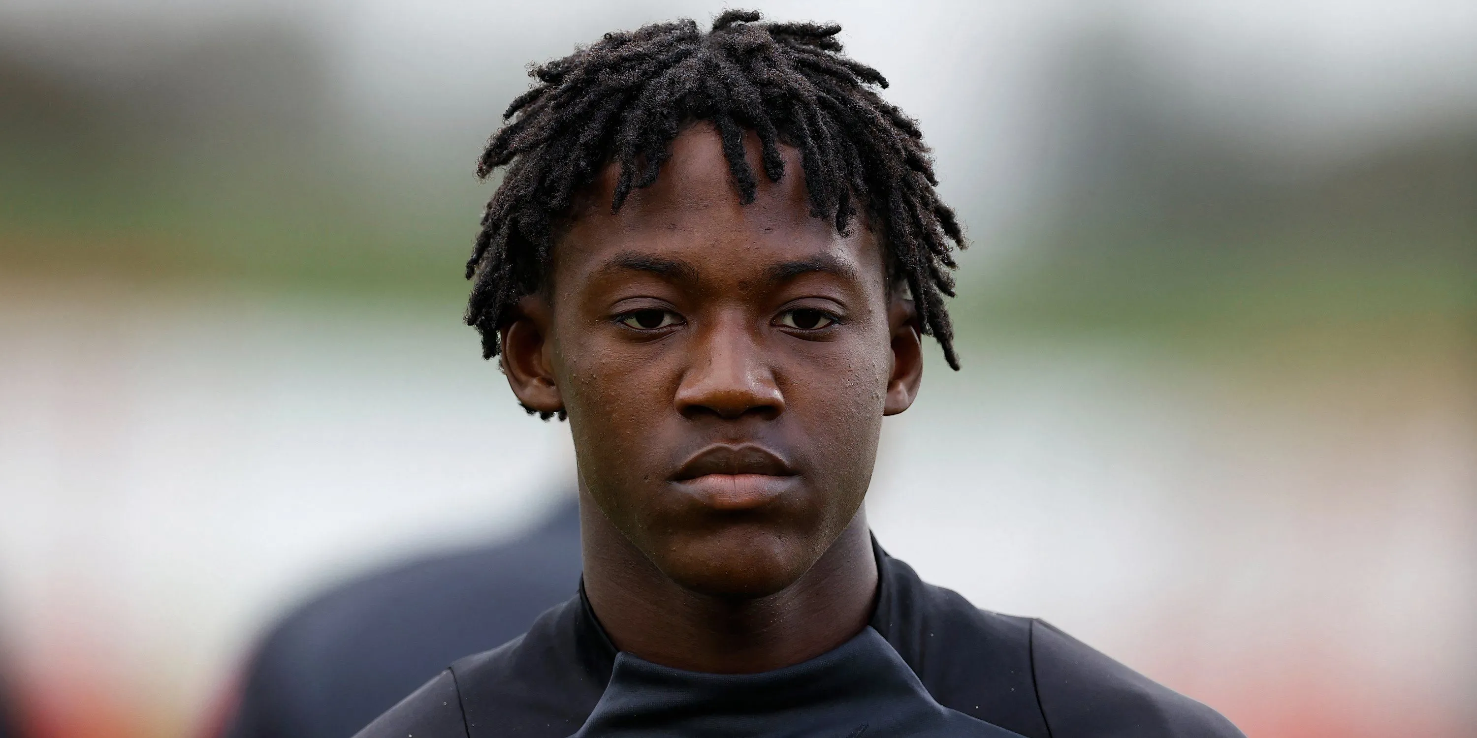 Tiền vệ Kobbie Mainoo trong buổi tập của Manchester United