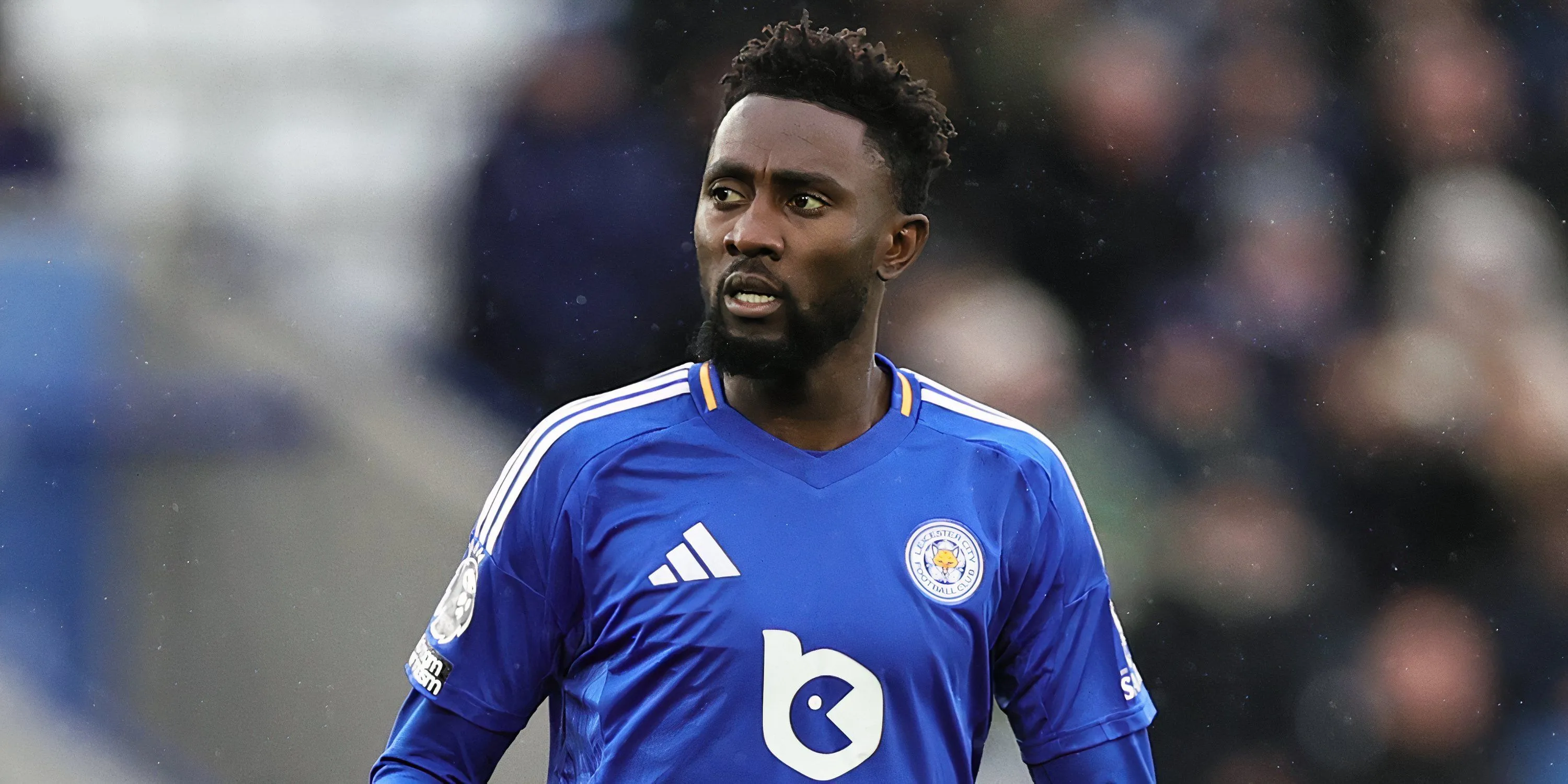 Tiền vệ Wilfred Ndidi trong màu áo Leicester City, được Everton quan tâm chuyển nhượng