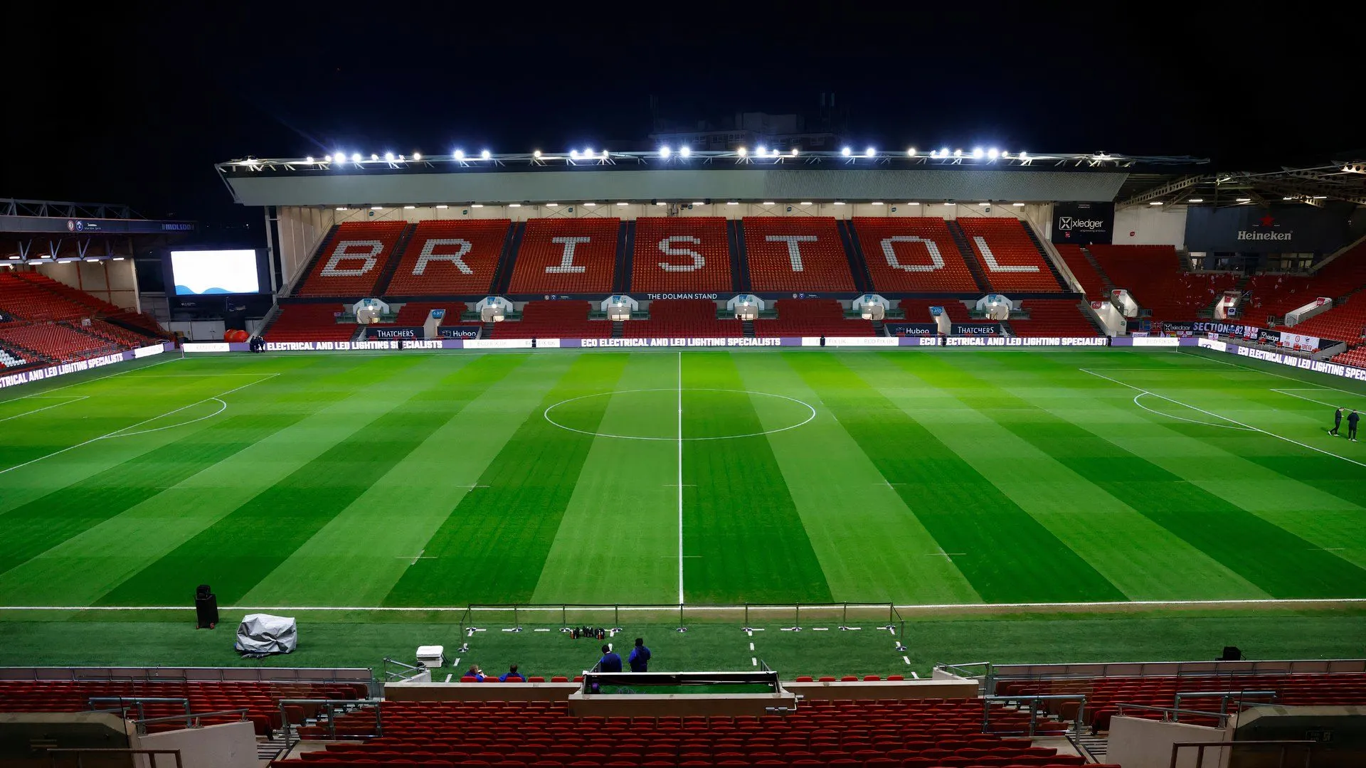 Toàn cảnh sân Ashton Gate