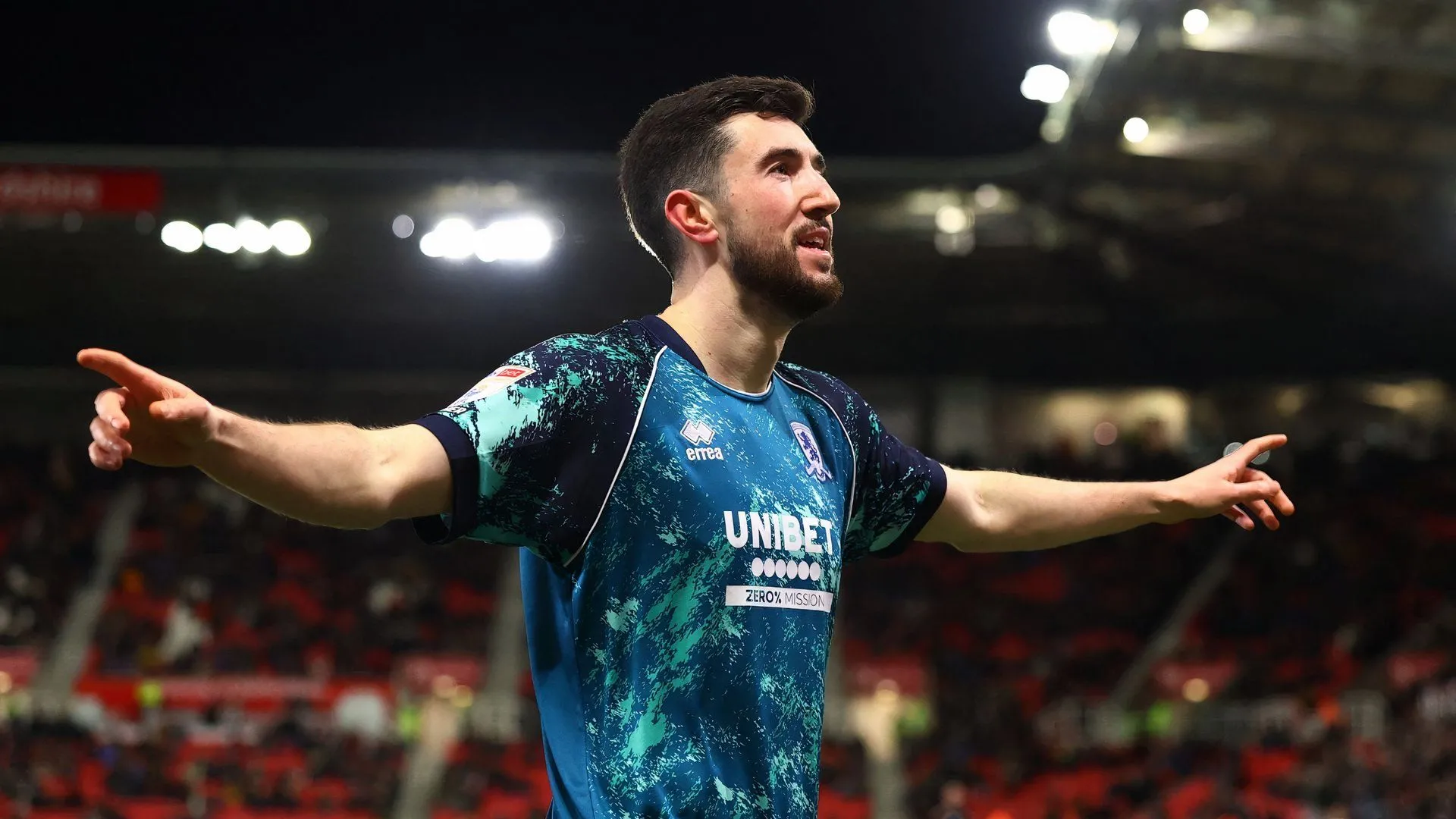 Tiền vệ tấn công Finn Azaz ăn mừng bàn thắng, cầu thủ chủ chốt của Middlesbrough đang được Southampton săn đón.