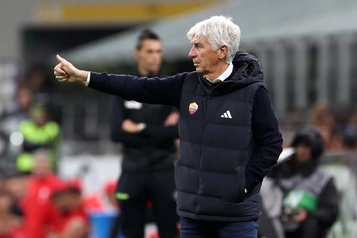 Gian Piero Gasperini, huấn luyện viên AS Roma, chỉ huy đội bóng tại San Siro
