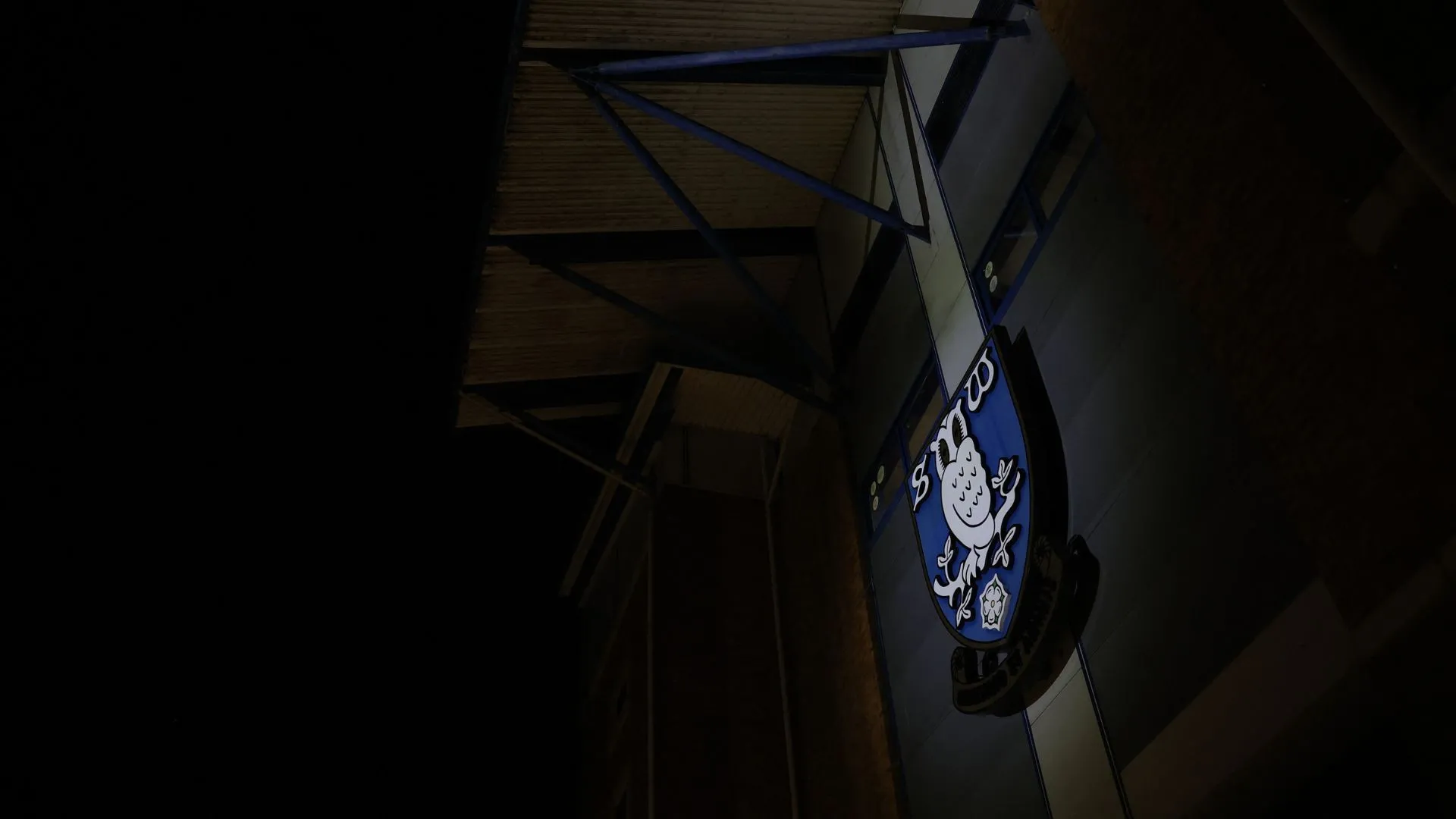 Hillsborough Stadium, nhà của Sheffield Wednesday, sẽ tràn ngập tiếng cổ vũ vào Đêm Xanh Trắng